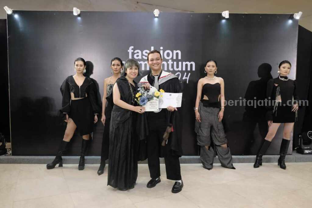 Graduation Show Siswa PISON AFF, Tampilkan Karya 16 Desainer Muda Foto BeritaJatim.com