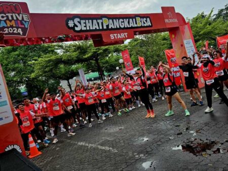 Prudential Ajak Warga Surabaya Hidup Sehat, PRUActive Family Sukses Gaet Ribuan Peserta Foto BeritaJatim.com