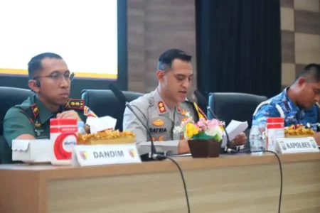 Polres Magetan Siagakan Ratusan Personel Keamanan Nataru Foto BeritaJatim.com
