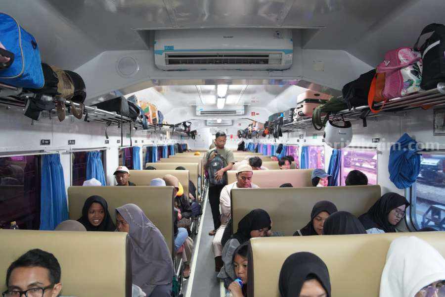 KA Kahuripan Jadi Favorit dari Daop 7 Madiun Selama Masa Nataru Foto BeritaJatim.com