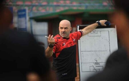 Derby Suramadu Jadi Momentum Bangkit Bagi Madura United Foto BeritaJatim.com