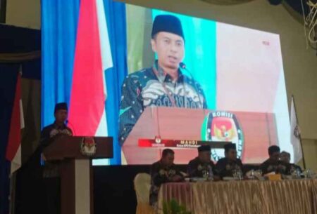 KPU Pamekasan Laksanakan Pleno Terbuka Rekapitulasi Hasil Pilkada 2024 Foto BeritaJatim.com