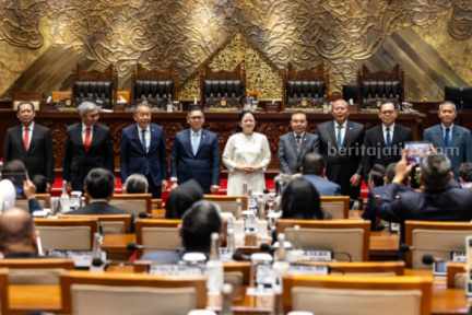 DPR Tetapkan Pimpinan dan Dewan Pengawas KPK 2024-2029 Foto BeritaJatim.com