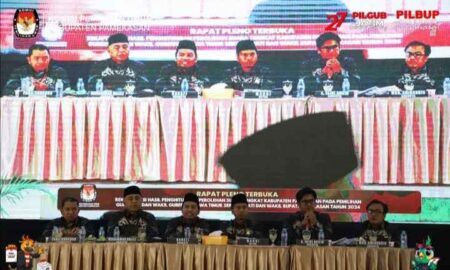 Pleno Terbuka KPU Pamekasan, Paslon KHARISMA Ungguli 2 Paslon Lain di Pilkada Pamekasan Foto BeritaJatim.com