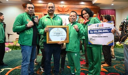 Atlet dan Pelatih Jawa Timur Peraih Medali Terima Bonus PON XII Aceh-Sumut Foto BeritaJatim.com