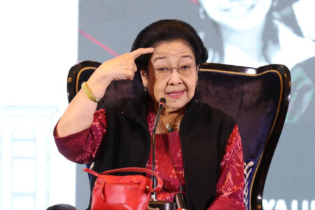Megawati Nilai Anggaran Makan Gratis Rp10 Ribu Tak Masuk Akal Foto BeritaJatim.com