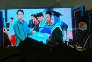Ulfatur Riski, Lulusan Berprestasi dengan Beragam Capaian Membanggakan Foto BeritaJatim.com