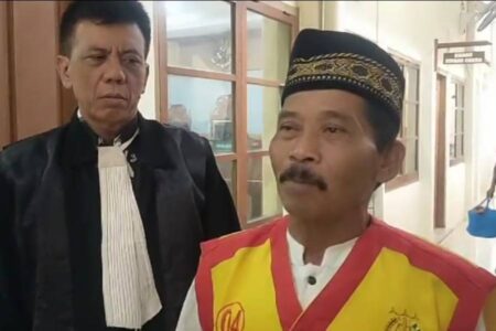 Terdakwa Kasus Penyelewengan Pupuk Subsidi di Bojonegoro Merasa Dikriminalisasi Foto BeritaJatim.com