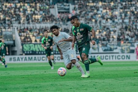 Persebaya Mendominasi Arema Sejak 2018, Siapa Pemenang Dalam Pertemuan di Bali? Foto BeritaJatim.com