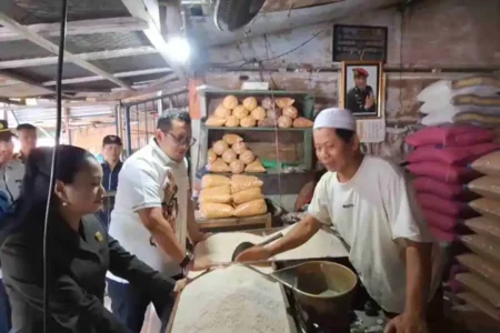 Jelang Nataru, Harga Sembako di Kota Mojokerto Tak Naik Signifikan Foto BeritaJatim.com