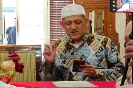 Kejanggalan Perolehan Suara Pilgub Jatim 2024: Tim Risma-Gus Hans Ungkap Fakta Anomali Foto BeritaJatim.com