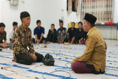 Karang Taruna di Ponorogo Lestarikan Tradisi Lewat Pelatihan Nonjok dan Mladen Foto BeritaJatim.com