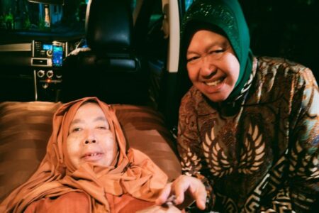 Refleksi Hari Ibu dan Ketulusan Seorang Risma Foto BeritaJatim.com
