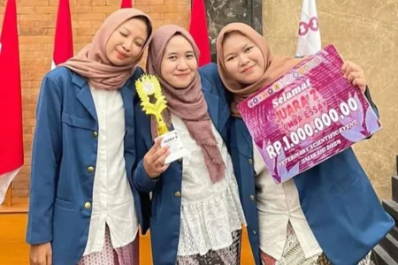 Mahasiswi Kedokteran Hewan Unair Inovasikan Pengobatan Malaria Foto BeritaJatim.com