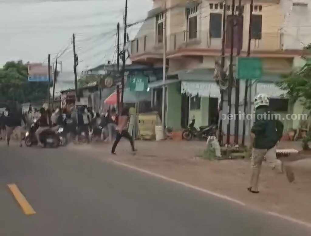 Bentrokan di Lamongan, 3 Orang Luka Termasuk Remaja 15 Tahun Foto BeritaJatim.com