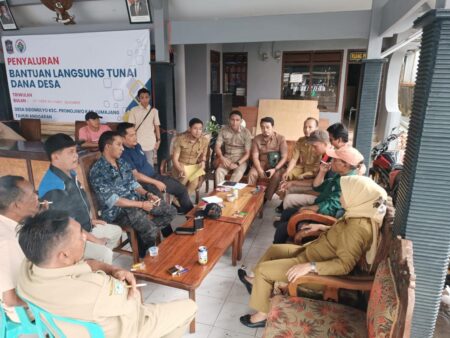 Tanggapi Keluhan Wisatawan, Dispar Lumajang Terapkan Tiket Terintegrasi di Tumpak Sewu Foto BeritaJatim.com