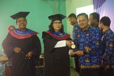 Pj Wali Kota Kediri Wisuda 269 Peserta SOTH dan 20 Peserta Selantang dari Kecamatan Pesantren Foto BeritaJatim.com