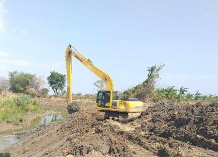 Musim Hujan, BPBD Gresik Waspadai Meluapnya Kali Lamong Foto BeritaJatim.com