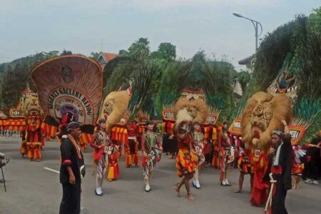 Syukuran Diakui UNESCO, Bupati Sugiri: Tidak Hanya Kesenian, Reog Ponorogo Jadi Lifestyle Foto BeritaJatim.com
