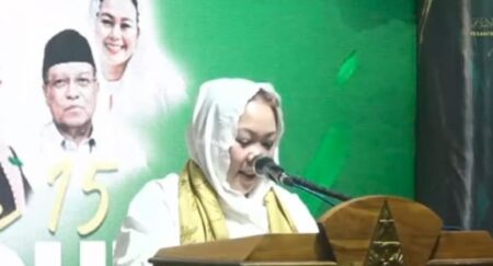 Hadiri Haul ke-15 Gus Dur di Jombang, Inayah Wahid Sentil PPN 12 Persen Foto BeritaJatim.com