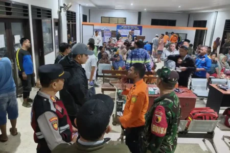 Kapal Tenggelam di Perairan Sepudi-Situbondo, 2 Meninggal Foto BeritaJatim.com