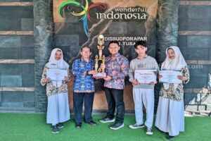 KIR MAN 2 Tuban Raih Juara 1 KTI Lawatan Sejarah 2024 Foto BeritaJatim.com