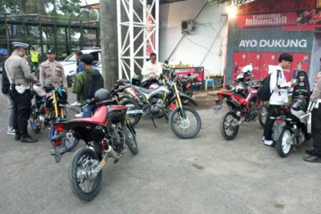 Polres Lamongan Amankan 19 Motor Berknalpot Brong Jelang Nataru Foto BeritaJatim.com