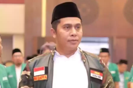 Untuk Penjual Es Teh Viral di Pengajian Gus Miftah, PW GP Ansor Jawa Timur Siap Berangkatkan Umroh Foto BeritaJatim.com