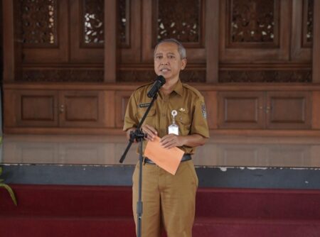 2025 Usulkan UMK Naik 6,5 Persen, Sekda Tuban: Segera Serahkan Rekomendasi ke Gubernur Foto BeritaJatim.com