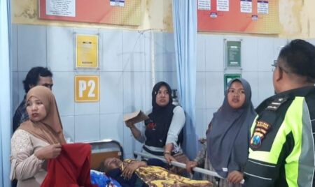 13 Orang Terluka dalam Laka Tunggal di Bondowoso Foto BeritaJatim.com