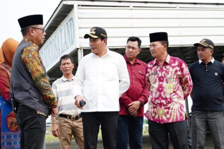 Jalan Rusak di Banjar Kemuning Sidoarjo Diperbaiki Bulan Ini Foto BeritaJatim.com