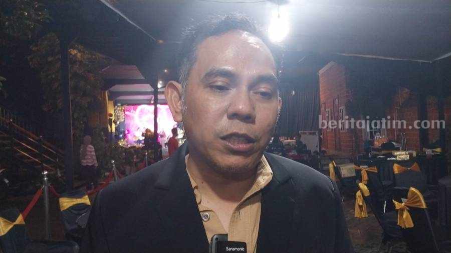 Ultah ke-50, Pakde Air Dikado Jersey dan Kemenangan Persid Jember Foto BeritaJatim.com