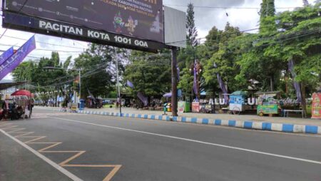 Pengajian Gus Iqdam, Alun-alun Pacitan Ditutup Total dan Arus Dialihkan Foto BeritaJatim.com