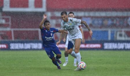 Jelang Arema Vs PSS: Singo Edan Unggul Statistik Foto BeritaJatim.com