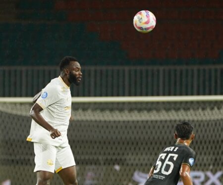 Arema FC Kalah 2-0 dari Dewa United, Pelatih Ze Gomes Evaluasi Persiapan Tim Foto BeritaJatim.com