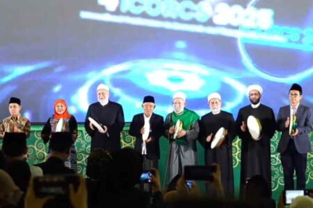 UAC Mojokerto Gelar ICORCS 2025, Hadirkan Solusi Lewat Riset dan Pengabdian Masyarakat Foto BeritaJatim.com