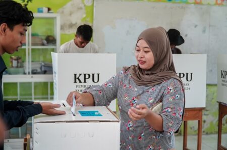 Pelantikan Kepala Daerah Terpilih Diundur, Termasuk Lamongan Foto BeritaJatim.com