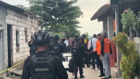 Ledakan Maut Mojokerto, Polisi Temukan Tabung Elpiji dan Perangkat Elektronik Foto BeritaJatim.com