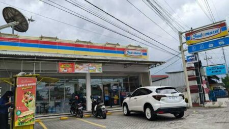 20 Minimarket di Kota Blitar Belum Miliki Izin, Nasib Toko Kelontong Kian Tragis Foto BeritaJatim.com