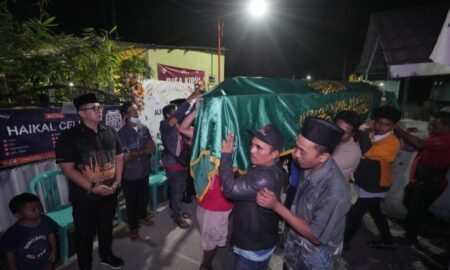 Tiba di Mojokerto, Tiga Korban Ombak Pantai Drini Langsung Dimakamkan Foto BeritaJatim.com
