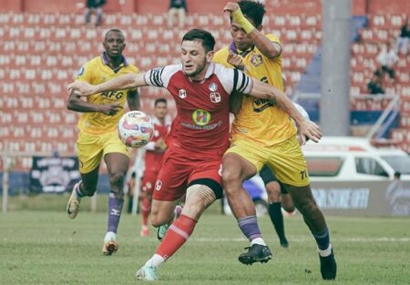 Stadion Brawijaya Tak Ramah Bagi Persik Kediri? Macan Putih Sulit Menang di Kandang Foto BeritaJatim.com