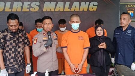 Polres Malang Tangkap 7 Pelaku Curanmor, Salah Satunya Gunakan Modus Jejaring Kencan Online Foto BeritaJatim.com