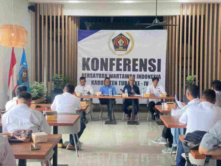 PWI Tuban Kembali Gelar Konferensi, Suwandi Terpilih Secara Aklamasi Foto BeritaJatim.com