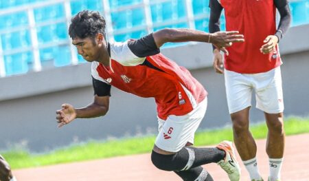Jelang Lawan Gresik United, Pelatih Deltras Waspadai Pemain Asing Kebo Giras Foto BeritaJatim.com