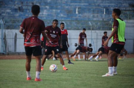 Perkuat Sektor Tengah, Madura United Datangkan Gelandang Serang Asal Kolombia Foto BeritaJatim.com