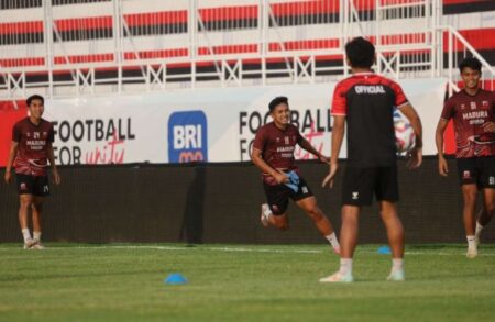 Madura United Siapkan Kado Terbaik Lawan Malut United Foto BeritaJatim.com