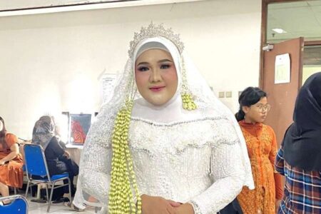 Perempuan Surabaya Ditinggal saat Akad Nikah, Sepupu Gantikan Posisi Pria Foto BeritaJatim.com