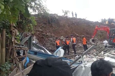 Pemulangan Jenazah 4 Warga Magetan Korban Longsor Denpasar Ditanggung Pemprov Foto BeritaJatim.com