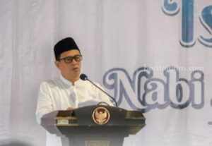 Pj Bupati Pamekasan Ingatkan Pejabat Pentingnya Salat Foto BeritaJatim.com