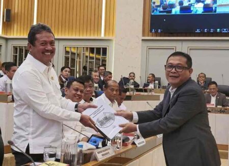 Reklamasi Surabaya Waterfront Land Ditolak, DPRD Dukung Masyarakat Pesisir Foto BeritaJatim.com